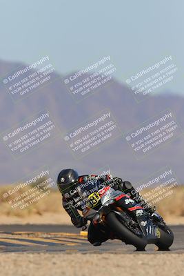 media/Mar-22-2025-CVMA (Sat) [[462c0ffedb]]/Race 13-Amateur Supersport Middleweight/